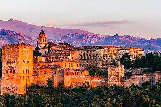 Alhambra and Generalife Skip-the-Line Ticket with Guide - The Experience in Detail