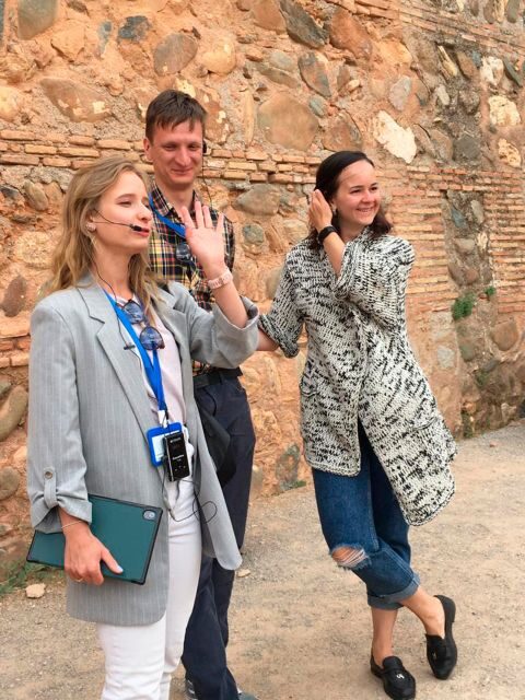 Alhambra and Nasrid Palaces Guided Tour with Tickets - Authentic Experiences and What Travelers Love