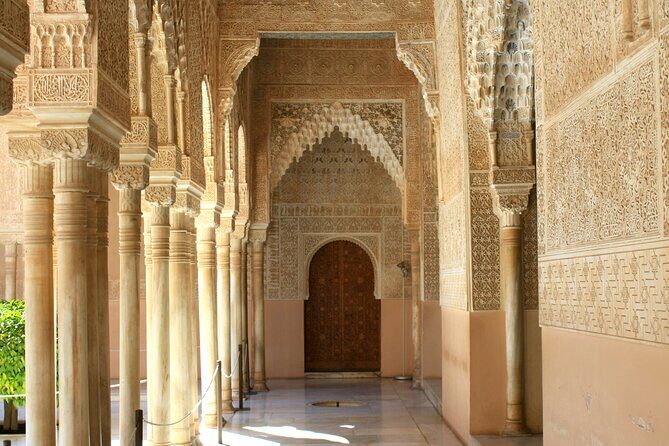 Alhambra and Nasrid Palaces: Skip-the-line Ticket and Local Guide - The Sum Up