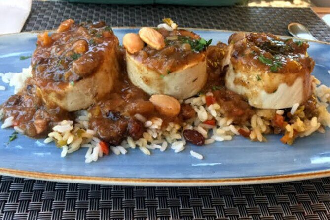 Alhambra and Nasrid Private Walking Tour with Food Tasting - Key Points