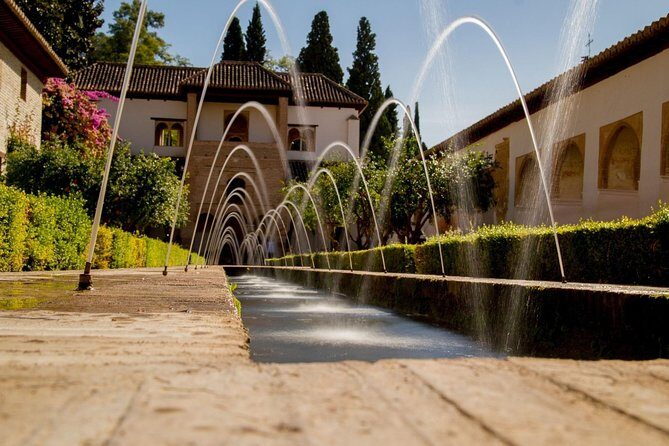 Alhambra daytime visit (8 people) - What to Expect During Your Visit