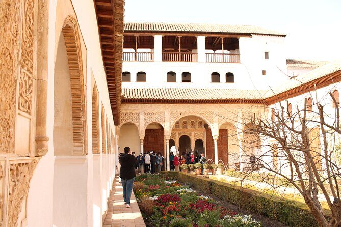 Alhambra Guided Tour, Nasrid Palaces and Generalife - Frequently Asked Questions