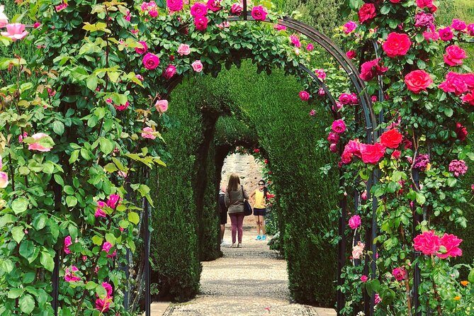 Alhambra Private Tour with Skip-the-line-tickets - The Sum Up
