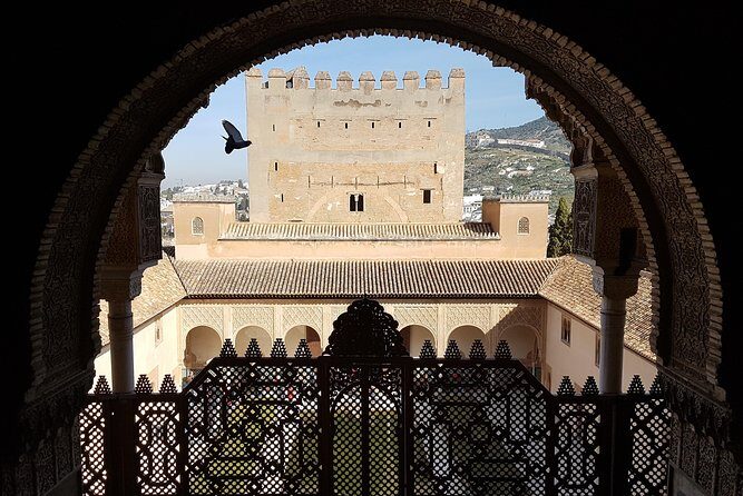 Alhambra Privilege ...a 5* Experience - Setting the Scene: What Makes This Tour Stand Out?
