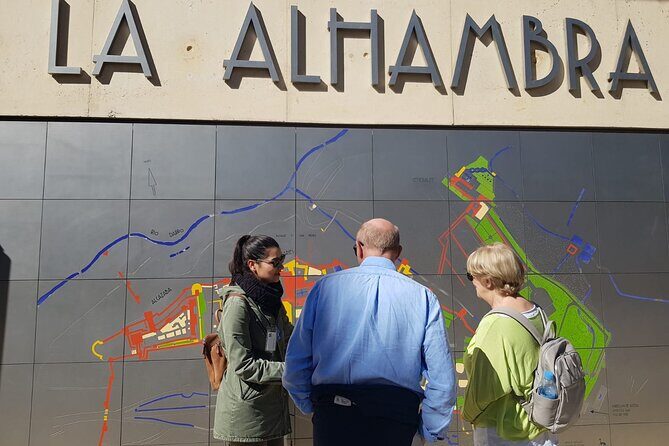 Alhambra Skip-the-line Private Tour including Nasrid Palaces - A Closer Look at the Experience