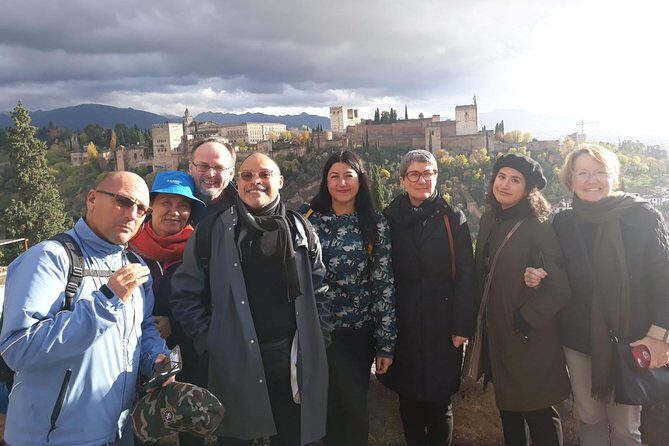 Alhambra: Skip-the-Line to Nasrid Palaces & Generalife - Key Points