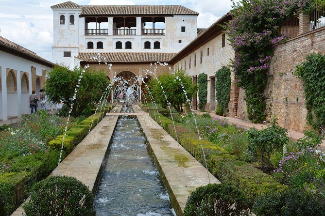 Alhambra: Skip-the-Line to Nasrid Palaces & Generalife - Frequently Asked Questions