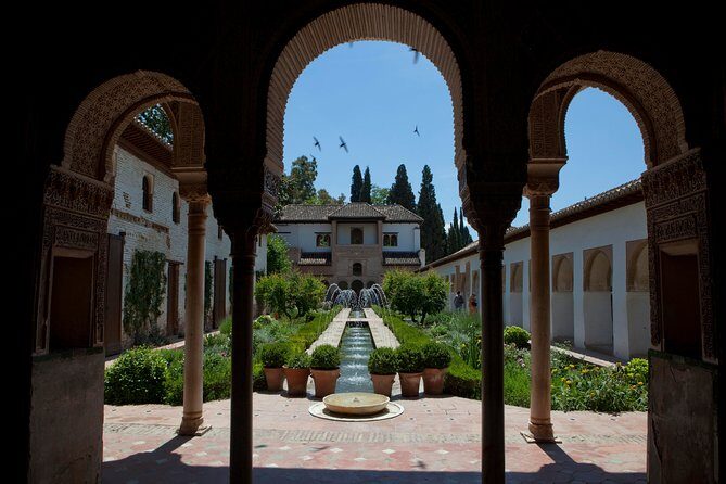 Alhambra: Small Group Tour with Local Guide & Admission - Frequently Asked Questions