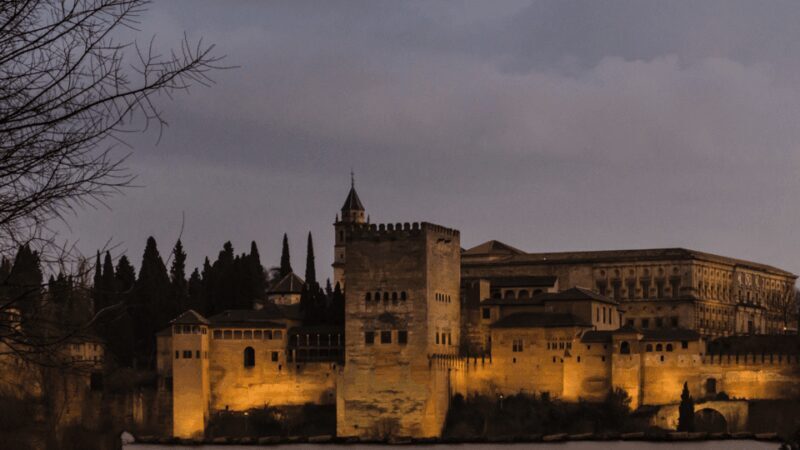 Alhambra: Tour Leyendas de la Alhambra - An In-Depth Look at the "Leyendas de la Alhambra" Night Tour