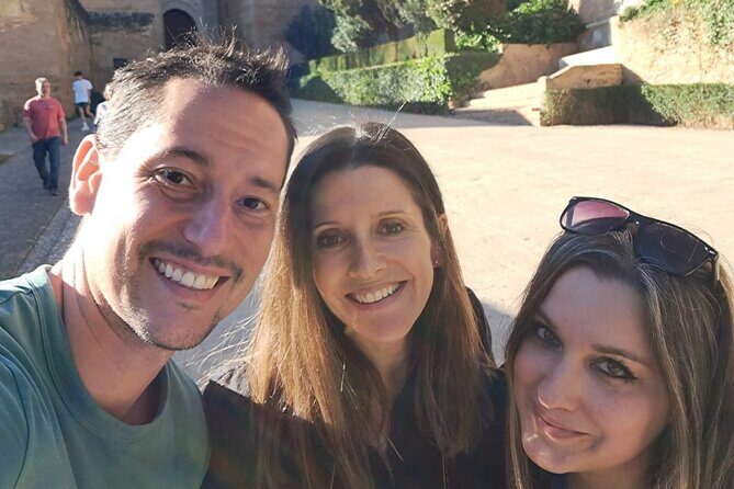 Alhambra Unique Experience: Private visit with official guide - A Closer Look at the Experience