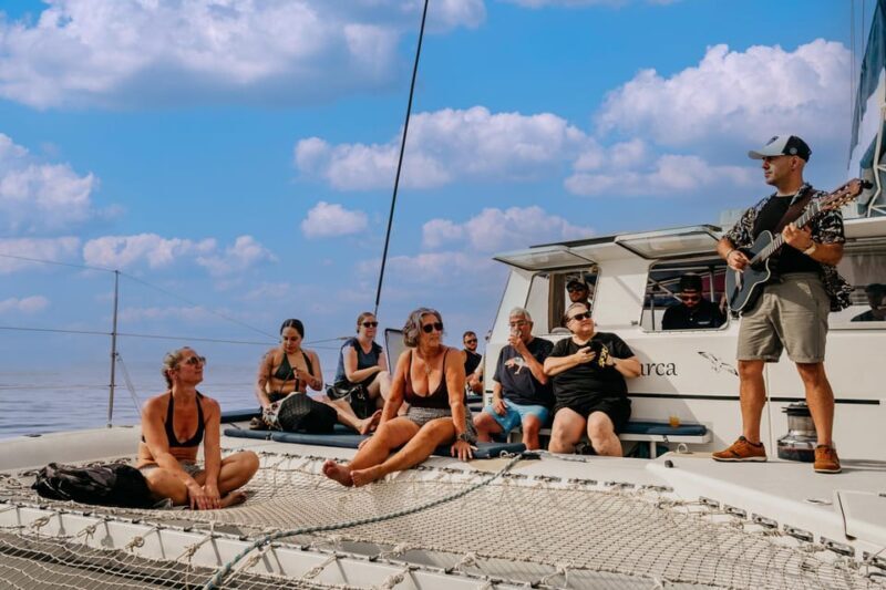 Alicante: Afternoon Cruise with Appetizer and Live Music - The Experience in Detail