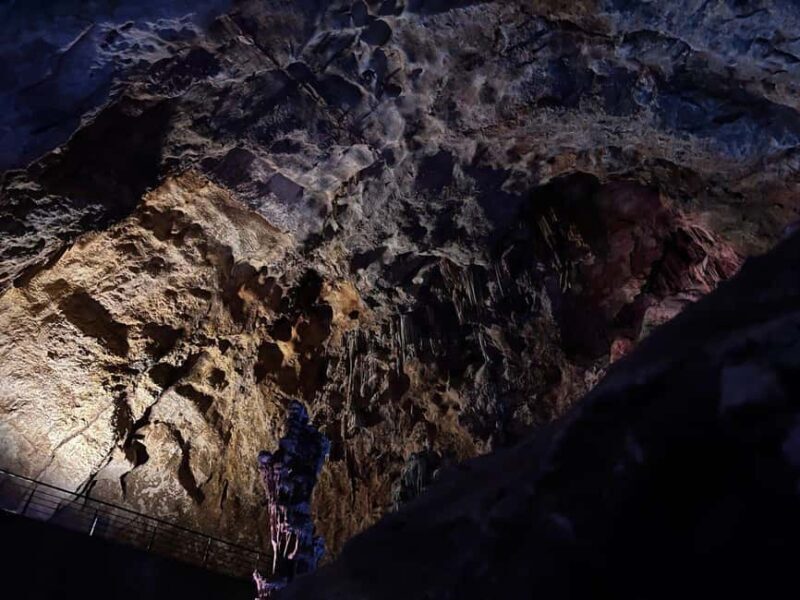 Alicante: Canelobre Caves and Busot Tour - Learning About Local History