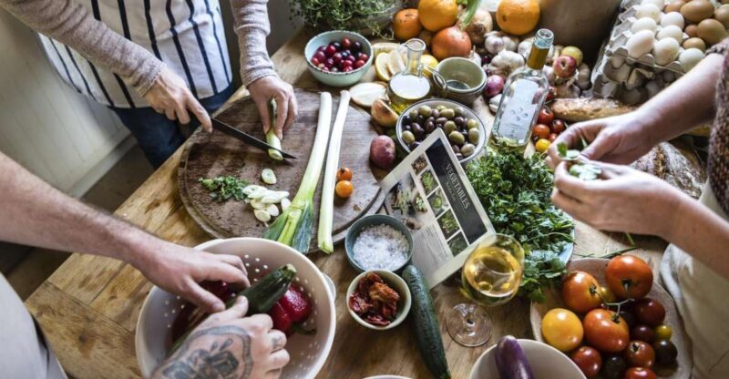 Alicante: Cooking Class with Private Chef and Local Wine - Key Points