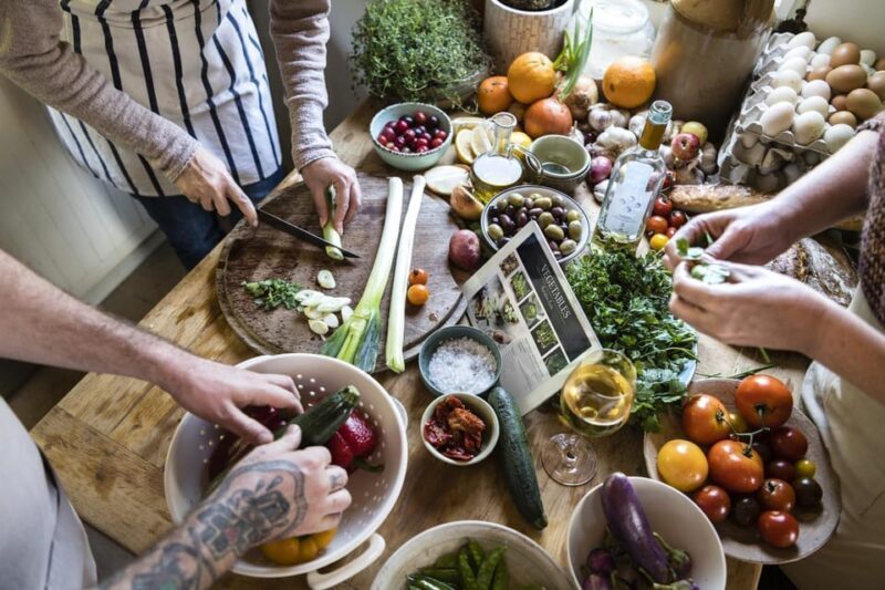 Alicante: Cooking Class with Private Chef and Local Wine - Who Should Take This Tour?