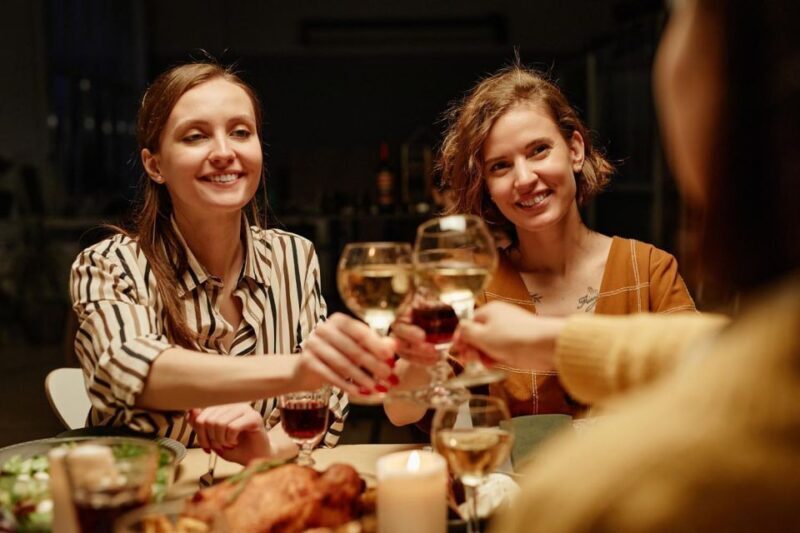 Alicante: Food Walking Tour with Wine Tasting and Tapas - Overview of the Alicante Food Walking Tour with Wine Tasting and Tapas