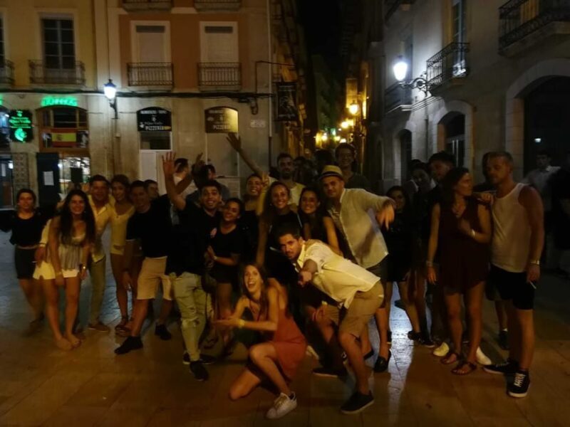 Alicante: Guided Pub Crawl with Shots and Beer - FAQ