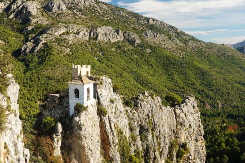 Alicante: Nature & Culture, Guadalest, Waterfalls & Wine - The Itinerary: A Day of Contrasts and Charm