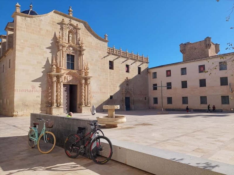 Alicante: Private Bicycle Tour of the Beach and History - An In-Depth Look at the Alicante Bicycle Tour