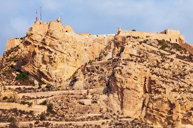 Alicante Semi-Private Tour: City, Castle, Market & Tapas Walk - Exploring Alicante with a Personal Touch