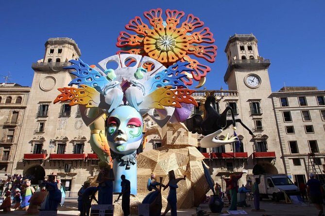 Alicante through its museums with an aperitivo - Key Points