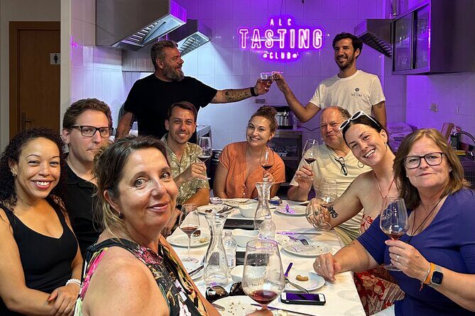 Alicante Wine Tasting and Tapas Club - Setting the Scene: Location and Atmosphere