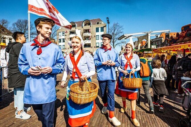 Alkmaar Cheese Market, & Zaanse Schans Guided Day Tour - A Deep Dive into the Experience