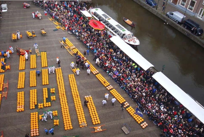 Alkmaar: Cruise from the Cheese Market - A Detailed Look at the Alkmaar Cheese Cruise Experience