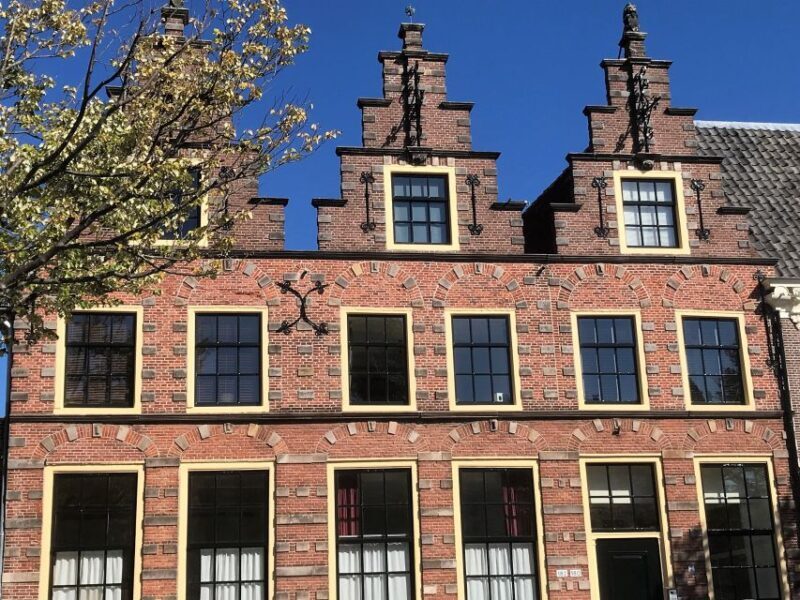 Alkmaar: Small Group City Walking Tour *English* - Exploring Alkmaar: A Small-Group City Walking Tour