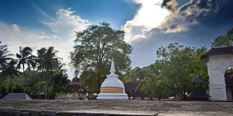 All Inclusive Ambuluwawa Tower & Kandy City Tour by TukTuk - FAQ