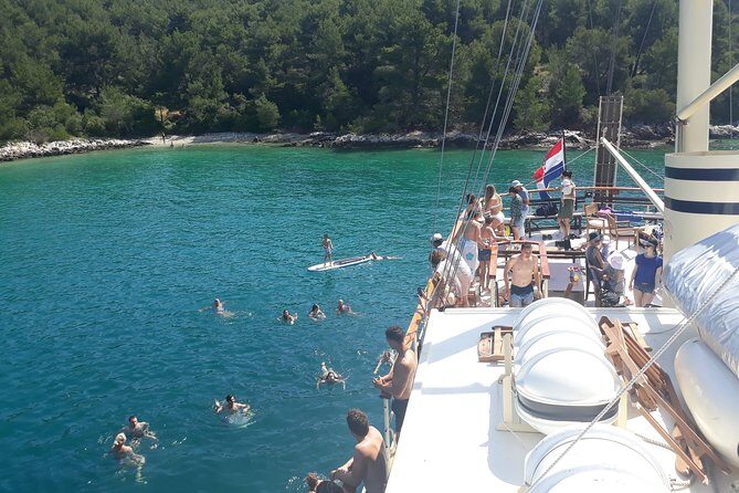 All Inclusive Brac and Solta islands swimming cruise - Frequently Asked Questions