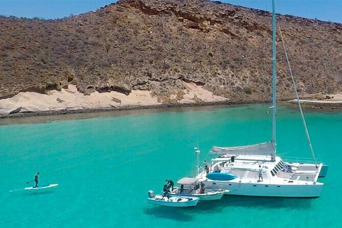 All-Inclusive catamaran Espiritu Santo Island Tour from Los Cabos - The Food and Drinks: A Highlight