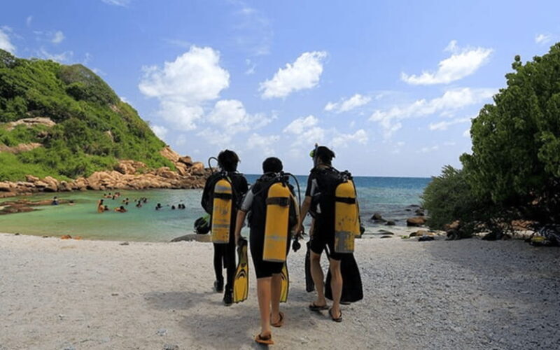 All inclusive Day Tour to Trincomalee from Sigiriya - Key Points