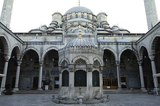 All Inclusive Full-Day Private Guided Cultural Tour of Istanbul - Strolling Through Sultanahmet & Shopping at the Grand Bazaar