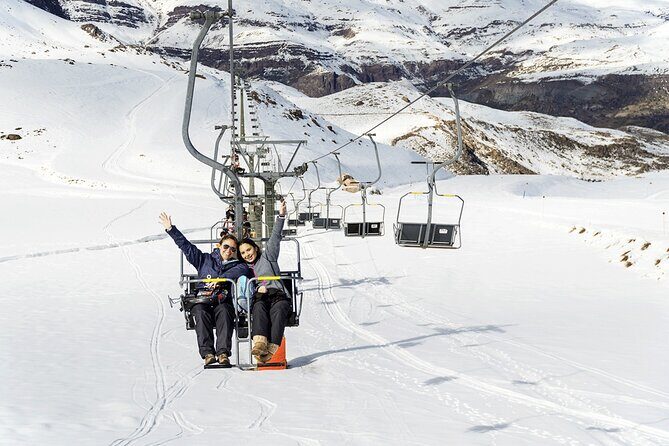 All-inclusive lampoons, snow day and ski lessons - A Complete Look at the All-Inclusive Farellones Tour from Santiago
