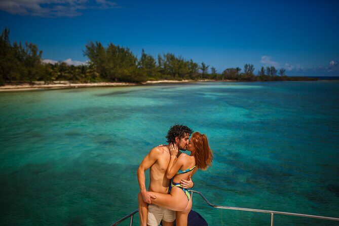 All Inclusive Luxury Yacht with Private Island - Key Points