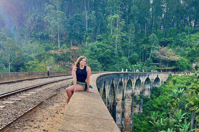 All inclusive private Ella Day Tour with Train Ride & Teafactory - Key Points