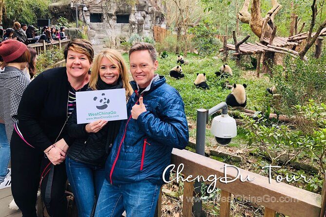 All Inclusive Private Trip to Chengdu Giant Panda Base and Leshan Giant Buddha - A Closer Look: What You Can Expect from This Tour