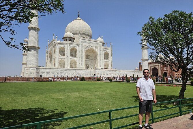 All Inclusive Taj Mahal Day Tour from Delhi by Superfast Train - Key Points