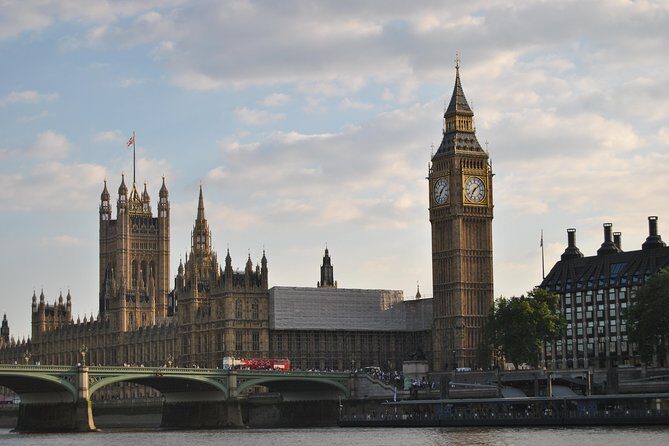 All landmarks of London by car - A Practical Look at the Tour Experience
