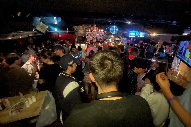All We Can Drink and Make Friend Can Come Alone Party in Shinjuku - Key Points