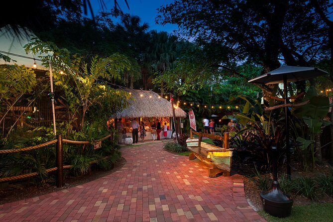 All You Can Eat BBQ Dinner and Show at Tropical Isle with Sightseeing Cruise - Experience the Best of Fort Lauderdale with a Dinner Cruise and Show