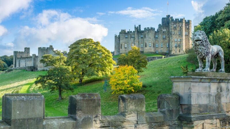 Alnwick Castle, Northumberland & Scottish Borders 1-Day Tour - A Day Exploring Northumberland & the Scottish Borders: Alnwick Castle & Beyond