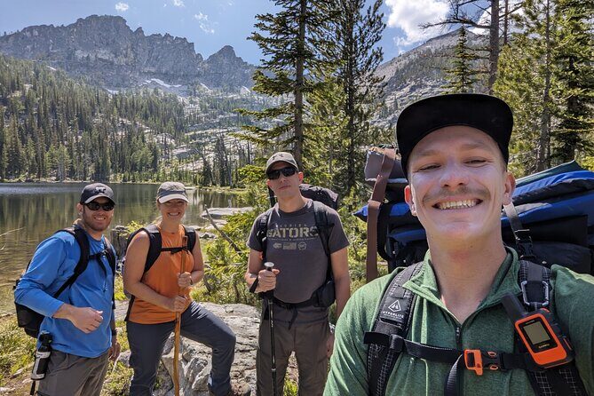 Alpine Lake Float and Guided Hike in the Bitterroot Mountains - Key Points