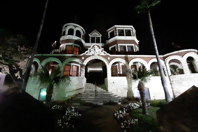 Al's Ghost tour : a small group experience - Key Points