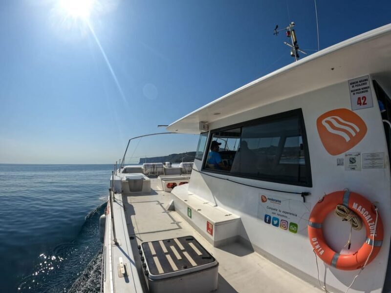 Altea: Motor catamaran with optional lunch and swimming stop - FAQs