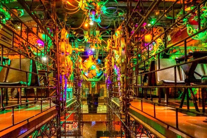 Alternative bar tour with dinner in the art district - A Full Breakdown of the Tour Experience