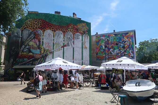 Alternative Bucharest: 2.5-3 Hours Walking tour (Small groups) - The Sum Up