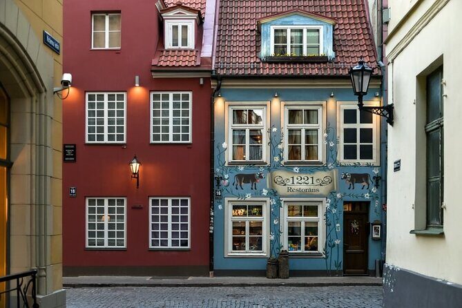 Alternative Riga: Central market and Moscow suburb tour - A Deep Dive into the Alternative Riga Experience