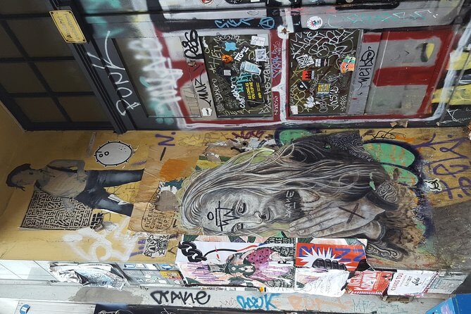 Alternative tour, History off the beaten path - A Closer Look at the Tour Experience