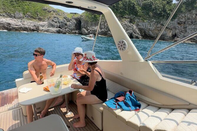 Amalfi Coast Boat Tour Small Group All Inclusive - Key Points